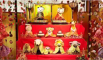 動物ひな壇展示