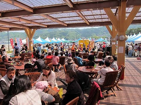 ながはま特設市の写真