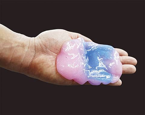 色変わりスライムをつくろうの写真